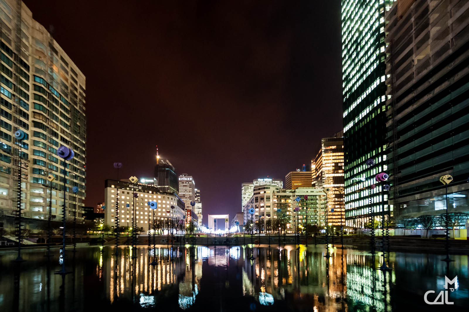 balade-en-soir-e-autour-d-esplanade-de-la-d-fense-crois-e-des-mondes